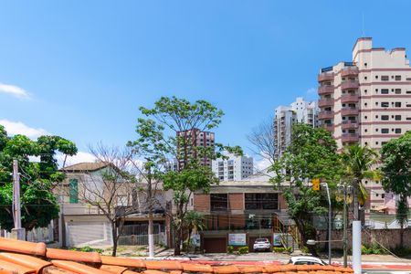 Casa à venda com 216m², 6 quartos e 3 vagasVista do Quarto 1