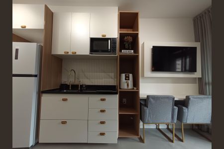 Studio para alugar com 28m², 1 quarto e sem vaga Studio para alugar com 28m², 1 quarto e sem vagaStudio