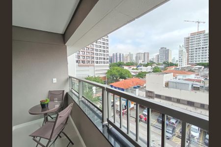 Studio para alugar com 28m², 1 quarto e sem vaga Studio para alugar com 28m², 1 quarto e sem vagaVaranda