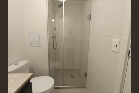 Studio para alugar com 28m², 1 quarto e sem vaga Studio para alugar com 28m², 1 quarto e sem vagaBanheiro Studio