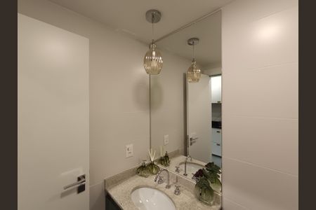 Studio para alugar com 28m², 1 quarto e sem vaga Studio para alugar com 28m², 1 quarto e sem vagaBanheiro Studio