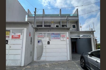 Casa à venda com 140m², 3 quartos e 2 vagasFachada