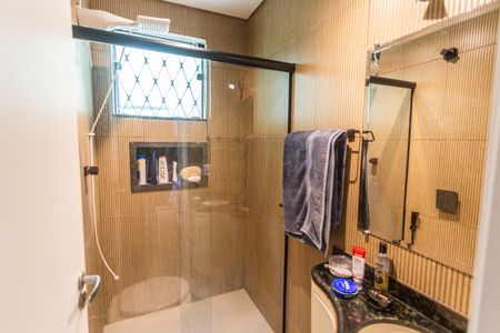 Apartamento à venda com 90m², 2 quartos e 1 vagaBanheiro da Suíte