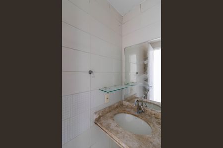 Apartamento para alugar com 66m², 3 quartos e 2 vagasBanheiro