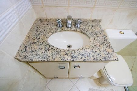 Apartamento à venda com 144m², 3 quartos e 4 vagasBanheiro do quarto 3