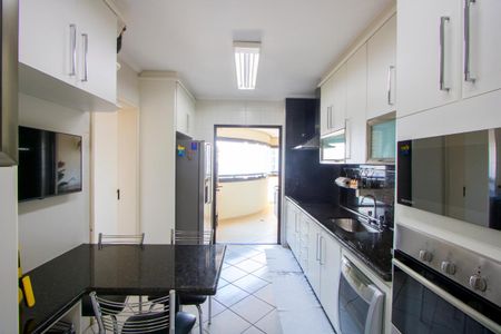 Apartamento à venda com 144m², 3 quartos e 4 vagasCozinha
