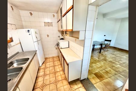 Casa à venda com 116m², 2 quartos e 2 vagas