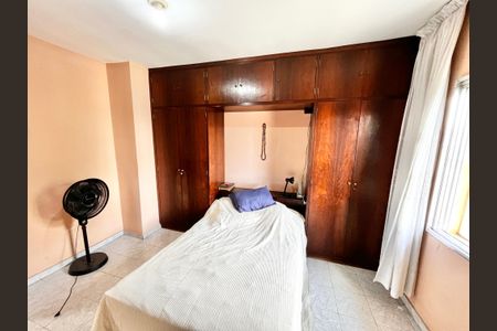 Casa à venda com 116m², 2 quartos e 2 vagas