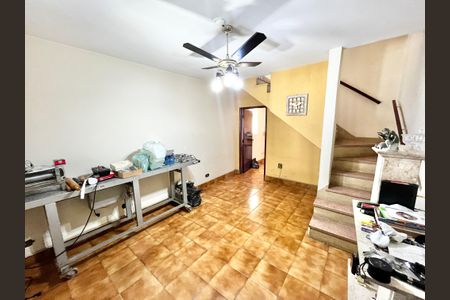 Casa à venda com 116m², 2 quartos e 2 vagas