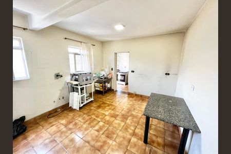 Casa à venda com 116m², 2 quartos e 2 vagas