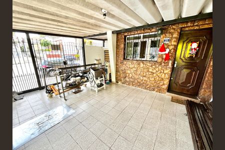 Casa à venda com 116m², 2 quartos e 2 vagas