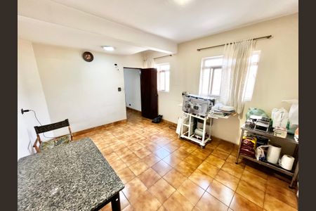 Casa à venda com 116m², 2 quartos e 2 vagas