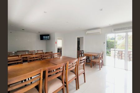 Casa de condomínio à venda com 120m², 3 quartos e 2 vagas