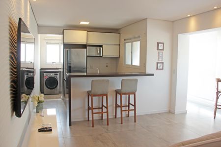 Sala de apartamento para alugar com 1 quarto, 55m² em Boqueirão, Santos