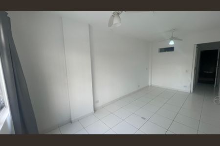 Apartamento para alugar com 30m², 1 quarto e sem vaga Apartamento para alugar com 30m², 1 quarto e sem vagaSala/Quarto