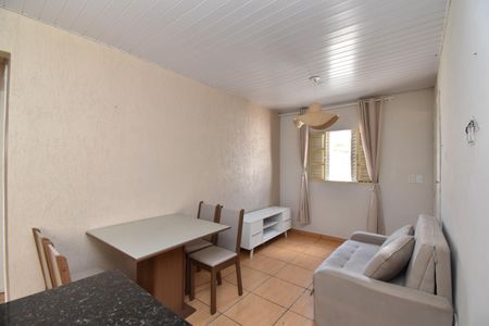 Casa para alugar com 100m², 2 quartos e 3 vagasSala