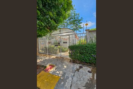 Apartamento para alugar com 38m², 2 quartos e sem vaga Apartamento para alugar com 38m², 2 quartos e sem vagaFachada