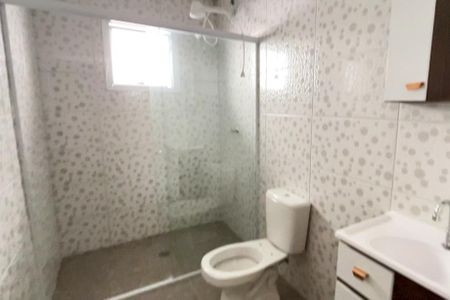 Banheiro de kitnet/studio para alugar com 1 quarto, 36m² em Vila Carolina, São Paulo