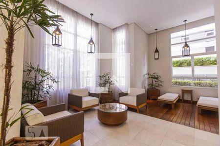 Apartamento à venda com 84m², 3 quartos e 2 vagas Apartamento à venda com 84m², 3 quartos e 2 vagasHall social