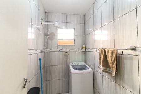 Casa para alugar com 90m², 2 quartos e 1 vaga Casa para alugar com 90m², 2 quartos e 1 vagaBanheiro 2