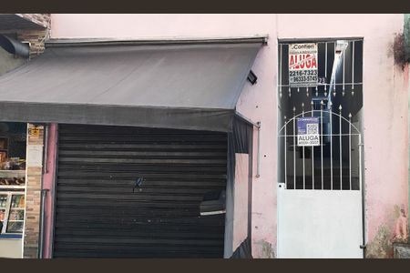 Fachada de casa para alugar com 2 quartos, 125m² em Jardim Iva, São Paulo