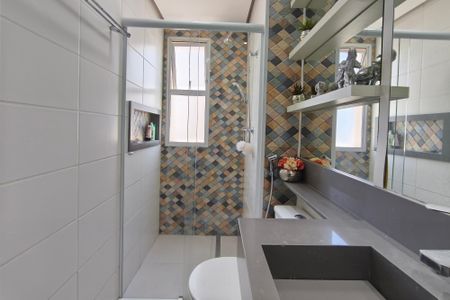 Apartamento à venda com 80m², 3 quartos e 2 vagasBanheiro Social