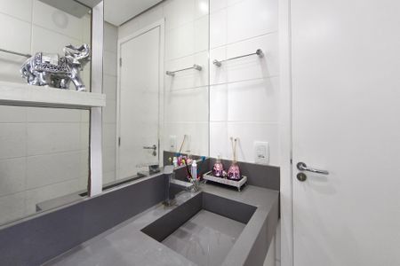 Apartamento à venda com 80m², 3 quartos e 2 vagasBanheiro Social