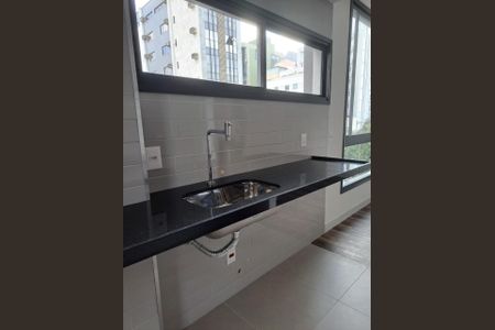 cozinha de apartamento para alugar com 1 quarto, 47m² em Santo Agostinho, Belo Horizonte