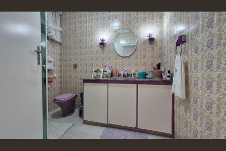 Casa para alugar com 221m², 3 quartos e 6 vagasBanheiro