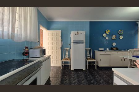 Casa para alugar com 221m², 3 quartos e 6 vagasCozinha