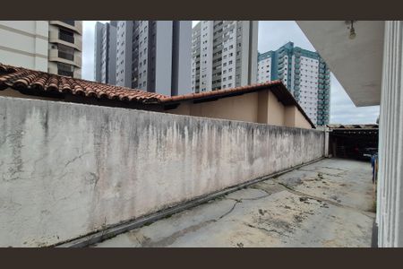 Casa para alugar com 221m², 3 quartos e 6 vagasVista