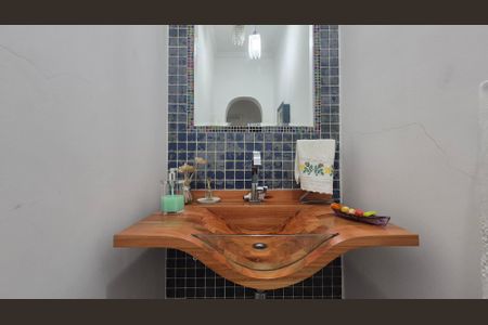 Casa para alugar com 221m², 3 quartos e 6 vagasLavabo