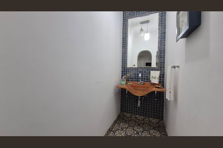 Casa para alugar com 221m², 3 quartos e 6 vagasLavabo