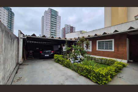 Casa para alugar com 221m², 3 quartos e 6 vagasArea externa