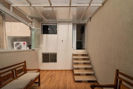 Casa à venda com 126m², 2 quartos e 2 vagasVaranda