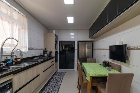 Casa à venda com 126m², 2 quartos e 2 vagasCozinha