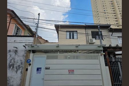 Casa à venda com 126m², 2 quartos e 2 vagasFachada