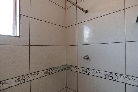 Casa para alugar com 100m², 2 quartos e 2 vagas Casa para alugar com 100m², 2 quartos e 2 vagasBanheiro da Suíte