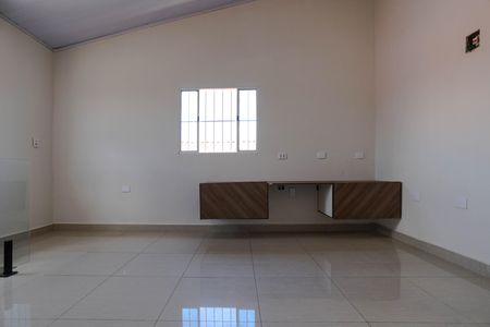 Casa para alugar com 100m², 2 quartos e 2 vagas Casa para alugar com 100m², 2 quartos e 2 vagasLiving