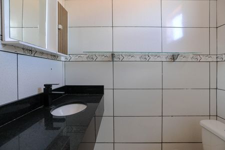 Casa para alugar com 100m², 2 quartos e 2 vagas Casa para alugar com 100m², 2 quartos e 2 vagasBanheiro da Suíte