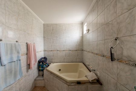 Casa para alugar com 140m², 3 quartos e 1 vaga Casa para alugar com 140m², 3 quartos e 1 vagaBanheiro da Suíte