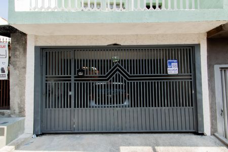 Casa para alugar com 140m², 3 quartos e 1 vaga Casa para alugar com 140m², 3 quartos e 1 vagaFachada + Placa