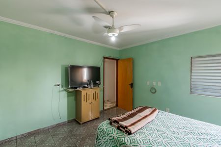 Suite de casa à venda com 3 quartos, 140m² em Jardim Santo Antonio, São Paulo