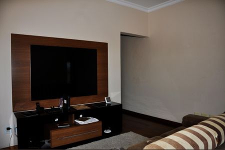 Casa para alugar com 230m², 3 quartos e 5 vagasDetalhe - Hall dos Quartos