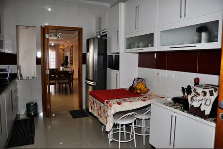 Casa para alugar com 230m², 3 quartos e 5 vagasDetalhe - Cozinha