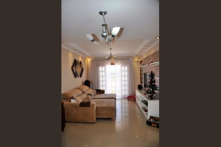 Casa para alugar com 230m², 3 quartos e 5 vagasDetalhe - Sala