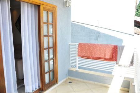 Casa para alugar com 230m², 3 quartos e 5 vagasDetalhe - Varanda da Sala