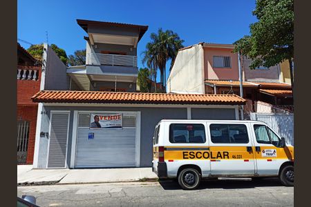 Casa para alugar com 230m², 3 quartos e 5 vagasFachada do Imóvel