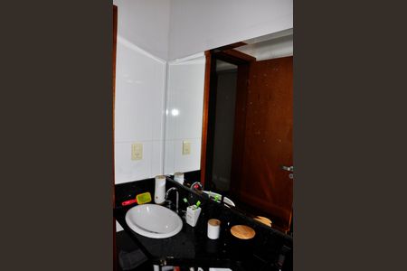 Casa para alugar com 230m², 3 quartos e 5 vagasDetalhe - Banheiro Social