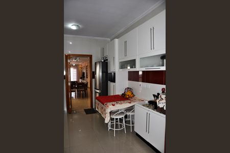 Casa para alugar com 230m², 3 quartos e 5 vagasDetalhe - Cozinha